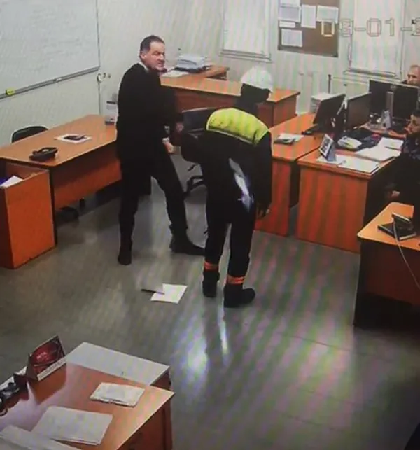 İşçilerin yemeğini ve servisini kesen patrona isyan! Bakanlık olaya el koydu - 2