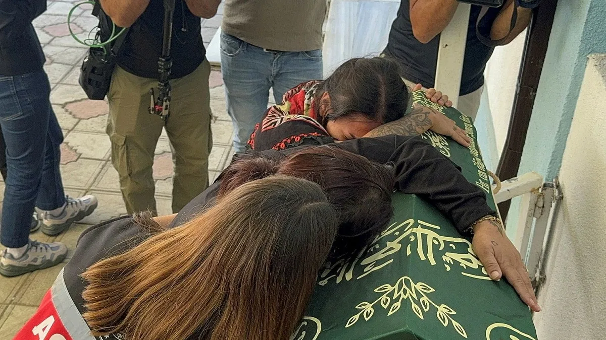 Sıla bebek toprağa verildi! Cenazede dikkat çeken an: Bizi affet