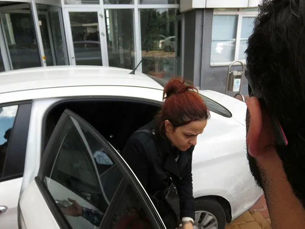 FETÖ/PDY terör örgütü elebaşı Gülen'in yeğeni gözaltına alındı - 1