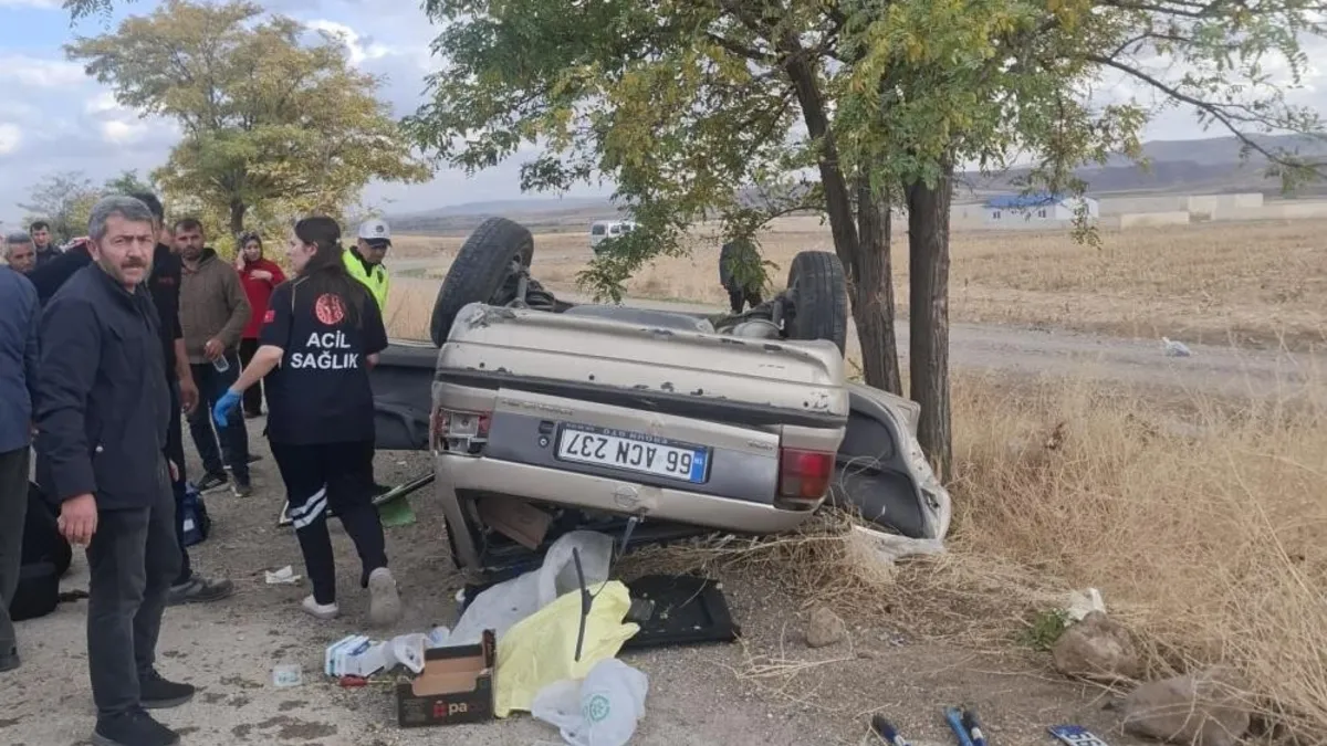 Kontrolden çıkan otomobil devrildi: 1 ölü 1 yaralı