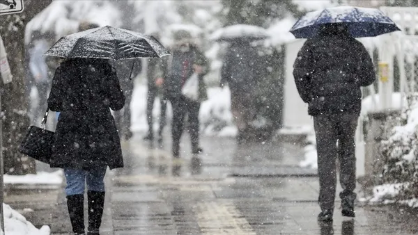 istanbul-5-gunluk-hava-durumu-istanbulda-kar-yagacak-mi-meteoroloji-istanbul-kar-yagisi-uyarisi-geldi-mi-1642315138151.jpg İstanbul'da kar yağacak mı? 5 günlük İstanbul hava durumu kar yağışı uyarısı var mı? Meteoroloji İstanbul hava durumu verileri... - 1