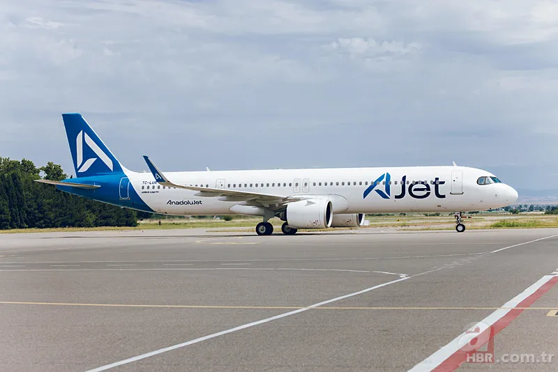 Babalar Günü'ne özel AJet uçak bileti kampanyası! İndirimli bilet nasıl alınır, şartlar neler? Hangi rotalarda geçerli? 5