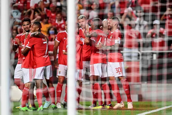 sampiyonlar-ligi-gruplarina-kalan-takimlar-belli-oldu-1661290615368.jpg Şampiyonlar Ligi gruplarına kalan takımlar belli oldu - 5