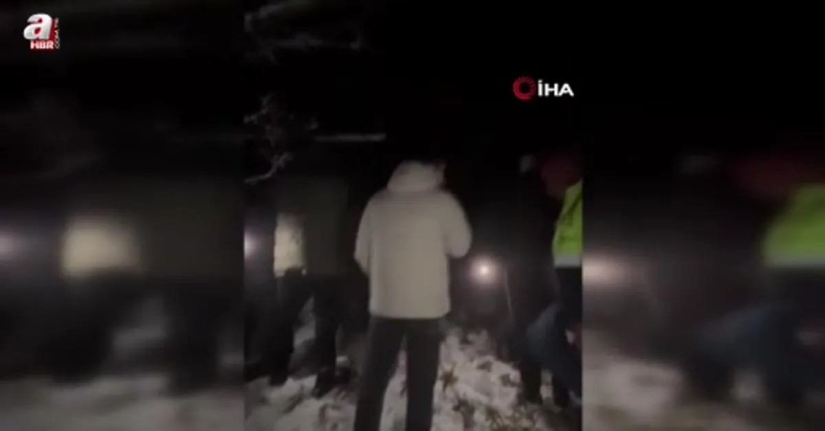 Kontrolden çıkan otomobil taklalar attı