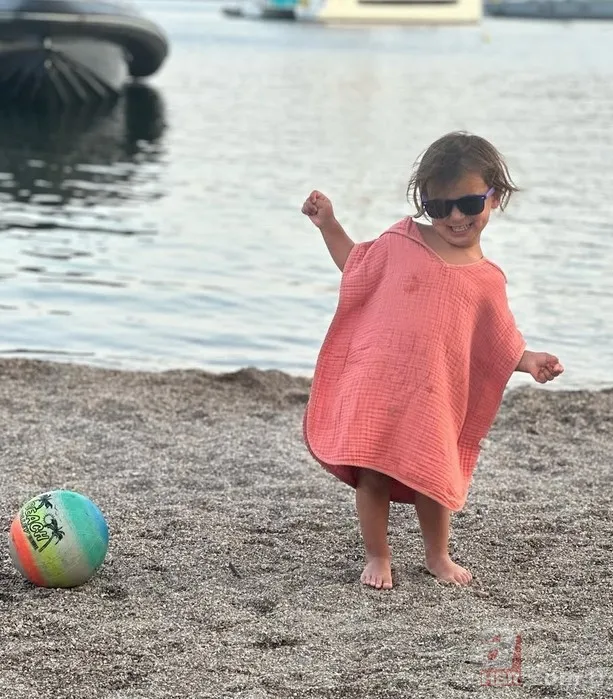 Sandık Kokusu'nun Karsu'su Özge Özpirinçci'nin eski nişanlısı bakın kim çıktı! 9