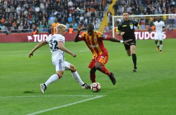 Kayserispor - Beşiktaş karşılaşmasından kareler