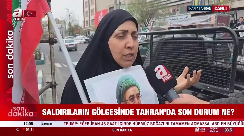 Tahran'da halk meydanlara indi