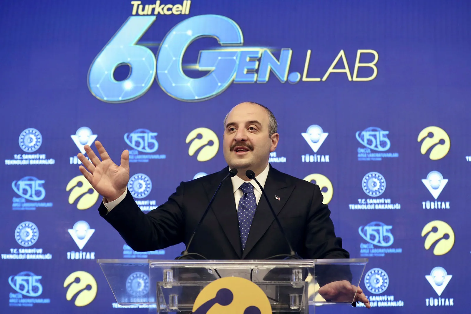 Sanayi ve Teknoloji Bakanı Mustafa Varank'tan muhalefete flaş gönderme! Siyaset mi yapıyorlar, Dallas dizisi mi var?