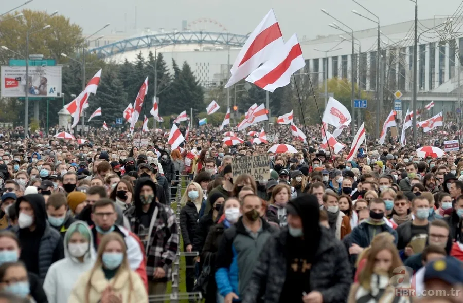Lukaşenko'ya verilen istifa süresi doldu! Belarus sokakları yeniden karıştı 11