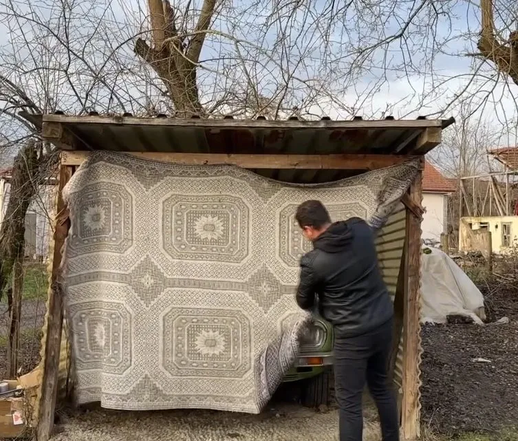 Garajında saklıyor! 77 model...