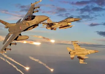 TSK Irak'ın kuzeyinde PKK mevzilerini vurdu