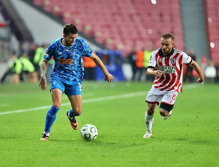 kuzeyin-firtinasi-sert-esti-samsunspor-dinamo-kievi-3-golle-maglup-etti-1761255860292.jpeg Fotoğraf (AA)
