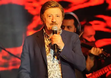 Selami Şahin ve oğlu Uludağ'da sahnede