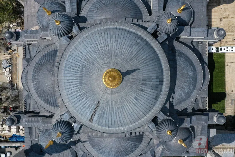 Sultanahmet Camii Başkan Recep Tayyip Erdoğan'ın katılımıyla ibadete açıldı! Diyanet'i kapatmak isteyen 7'liye 14 Mayıs mesajı 17