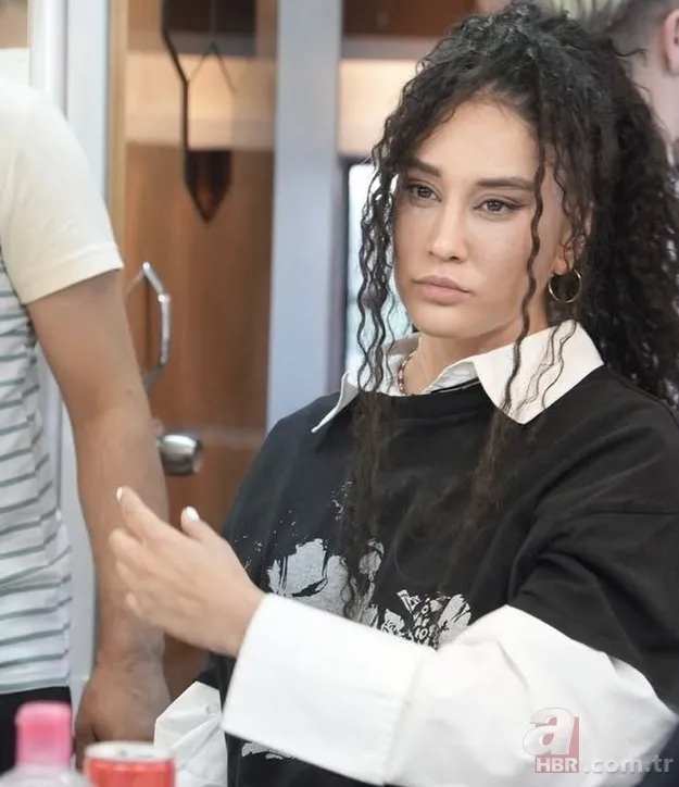 Çok Güzel Hareketler Bunlar'ın yıldızı Zeynep Koçak takipçilerini korkuttu 4