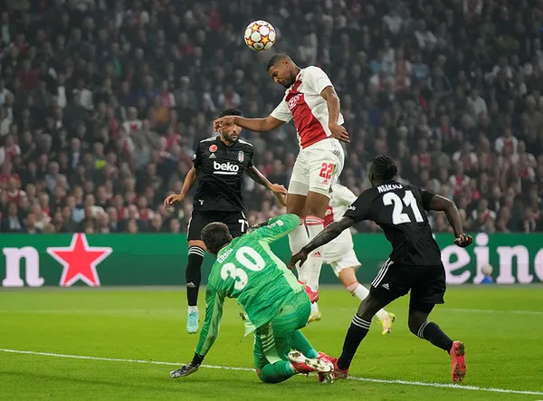 Ajax: 2 - Beşiktaş: 0 MAÇ SONUCU | Eksik Beşiktaş, Hollanda’da mağlup