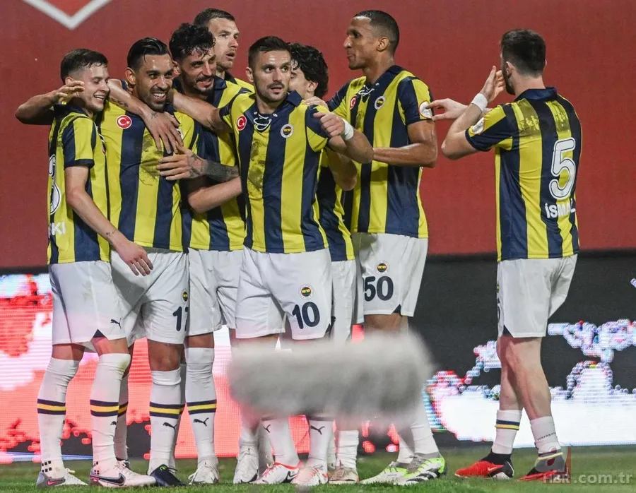 Lugano Fenerbahçe maçı ne zaman, saat kaçta, hangi kanalda? Fenerbahçe'nin şampiyonlar Ligi 2. Ön Eleme maçı şifresiz mi? 7