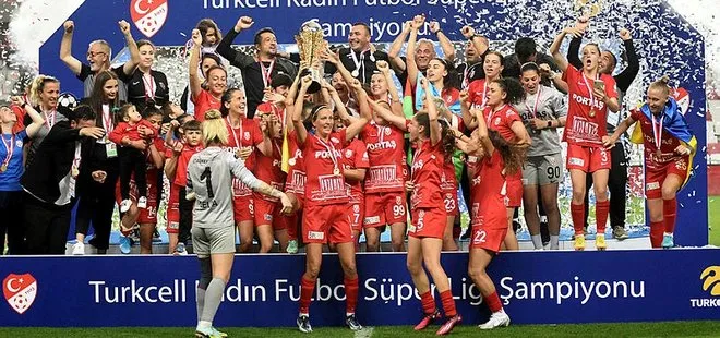 Kadınlar Süper Ligi’nde ABB FOMGET, Fenerbahçe’yi yenerek şampiyon oldu!