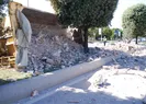 Hafriyat kamyonu devrildi trafik alt üst oldu!