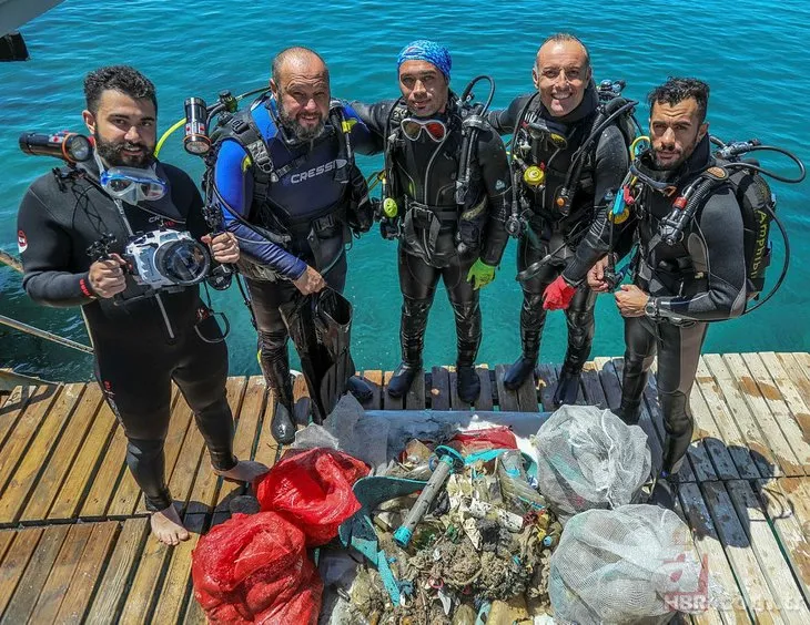 Su altındaki çöp dağları! Dalgıçlar tek tek topladı