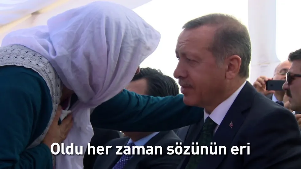 ak-parti-25-yasinda-iste-ceyrek-asrin-secim-sarkilari-1786699511761.png (foto:ahaber.com.tr)