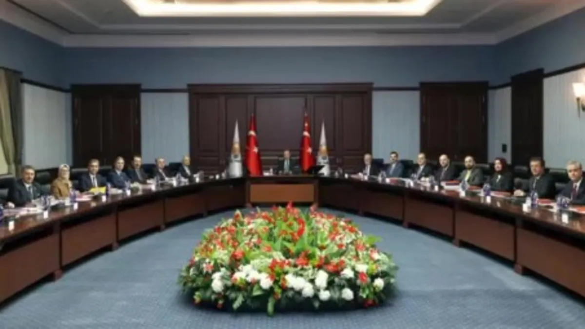 AK Parti MYK kritik başlıklarla toplanıyor