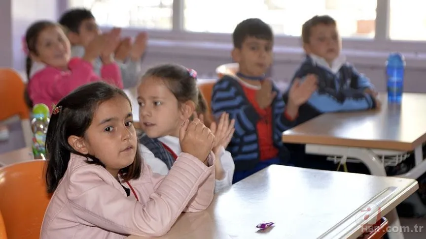 Zorunlu eğitim yaşı kaç oldu? 5 yaş zorunlu eğitim kapsamında! Zorunlu eğitim yaşı düşüyor mu? 2023 zorunlu eğitim yaşı kaç? 6