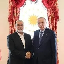 israilin-klavye-soytarisi-siyonist-katz-bu-sefer-de-hamasin-yeni-lideri-yahya-sinvar-uzerinde-baskan-erdogani-1723216426738.jpeg Photoshop fotoğraf kullandı! İşte fotoğrafın orijinal hali...