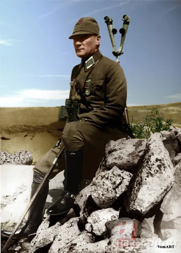 Türk bayrağı ve Atatürk fotoğrafları! 19 Mayıs Atatürk'ü Anma, Gençlik ve Spor Bayramı resimleri 19