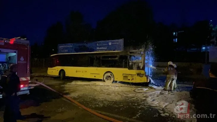 Park halindeki İETT alev alev yandı! Yolcunun bulunmadığı otobüs küle döndü