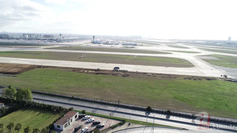 İstanbul'daki salgın hastanelerindeki çalışmalar gece de devam etti! Havadan böyle görüntülendi 1