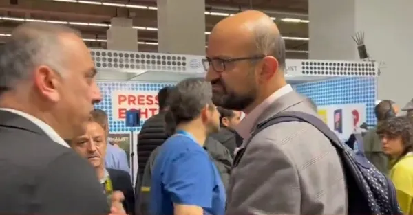 Son dakika: Almanya’da A Haber muhabiri İsmail Erel’e FETÖ’cü alçak Ercan Karakoyun’dan saldırı