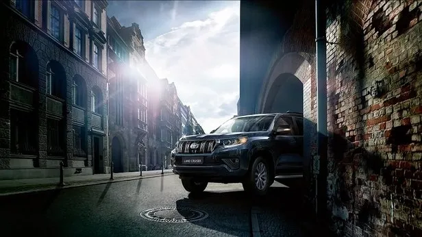 Toyota’dan 200 bin TL indirim! Kasım ayı fiyat listesinde büyük kampanya: 2023 Model Toyota Corolla, Yaris, C-HR, Camry, Rav 4 yeni fiyatları…