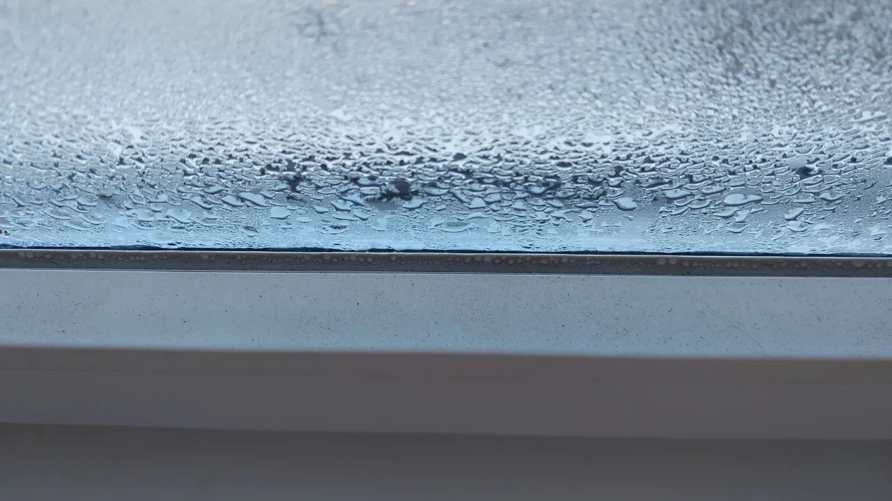 Alman yöntemi ortaya çıktı: Camlardaki buğulanmayı 3 dakikada bitiriyor