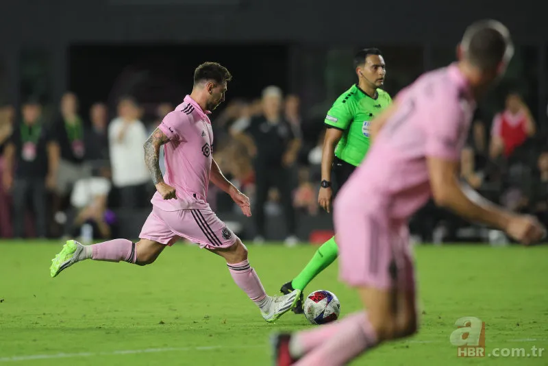 Lionel Messi'den inanılmaz başlangıç! Inter Miami ile ilk maçında son dakikada frikik golü 5