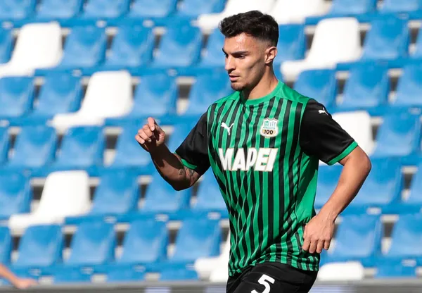 1662395462114.jpg Kaan Ayhan Galatasaray'da! Sarı kırmızılılar milli stoper için Sassuolo ile anlaşma sağladı! İşte bonservisi... - 1