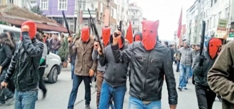 Türk Büyükelçiliğine saldırmak isteyen DHKP-C'li teröristler Yunanistan polisiyle çatıştı
