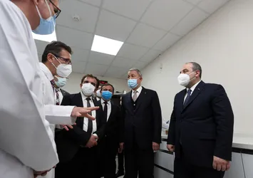 Bakan Varank'tan yerli aşı çıkarması! Dünyaya şifa olacak