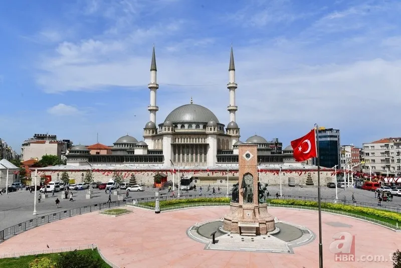 Taksim Camii’nde ilk namaz bugün kılındı! Başkan Erdoğan 27 yıl önce yerini böyle göstermişti 18