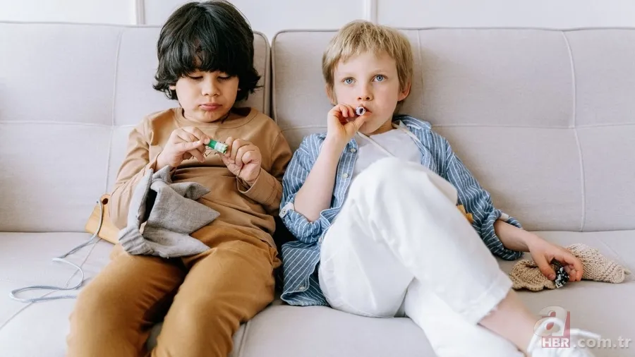 Çocuklar için ekran süresi kaç saat olmalı? Bakanlıktan yaşa göre rehber geldi 8