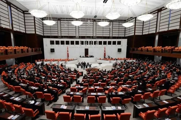calisma-hayati-ile-ilgili-duzenlemeler-iceren-kanun-teklifi-tbmmde-1705322971798.jpg Çalışma hayatı ile ilgili düzenlemeler içeren kanun teklifi TBMM'de - 1