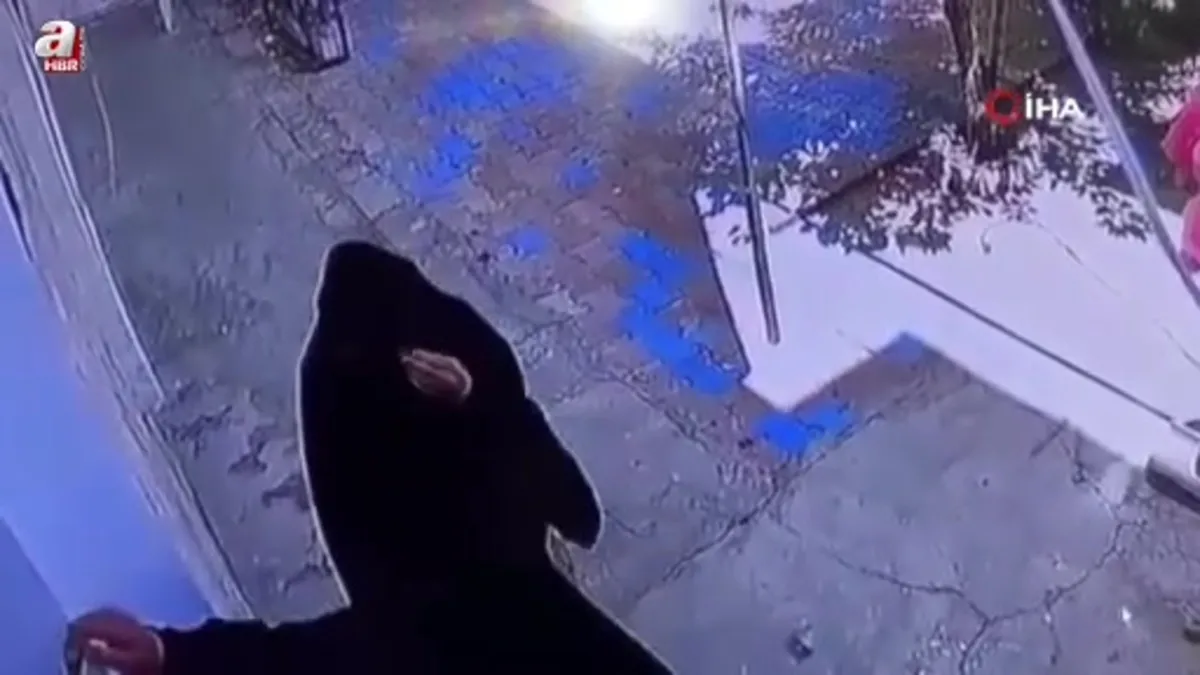 Kadın kılığına girip hırsızlık yaptılar o anlar kamerada