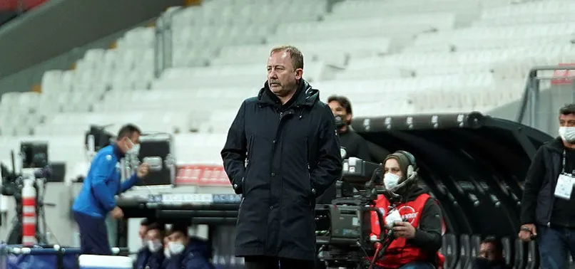 Sergen Yalçın'dan Cenk Tosun açıklaması: En az 6-7 ay yok