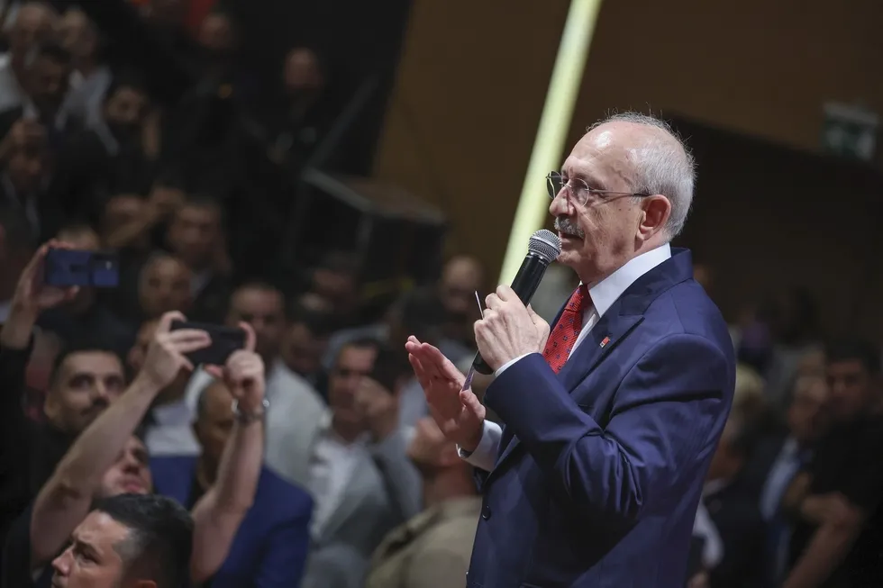chp-ve-yeni-parti-arasindaki-figuran-tartismasinin-perde-arkasi-1785098680462.jpeg CHP ve Yeni Parti arasındaki figüran tartışmasının perde arkası! Parti seçmeni kime oy verecek? - 1