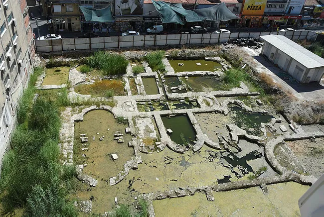 İzmir'deki tarihi Roma hamamı ziyarete açılacak - 6