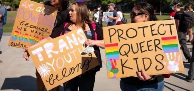 ABD’de LGBT karşıtı eylem: Karşıt gruplar arasında çatışma çıktı! Okullarda eğitimi verilmemeli