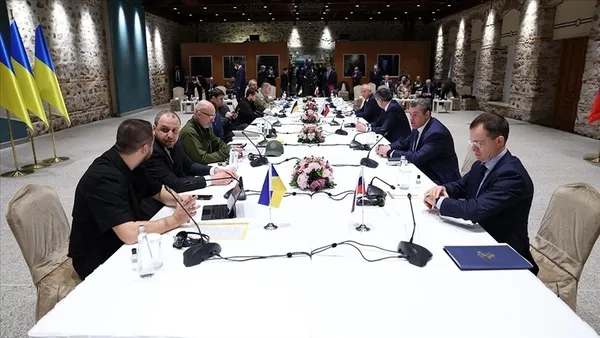 Son dakika: Dışişleri Bakanı Mevlüt Çavuşoğlu'ndan Putin-Zelenskiy buluşması mesajı - 6