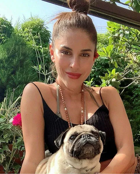 Irmak Ünal mahkemeye koştu! Taksit taksit dolandırılmış