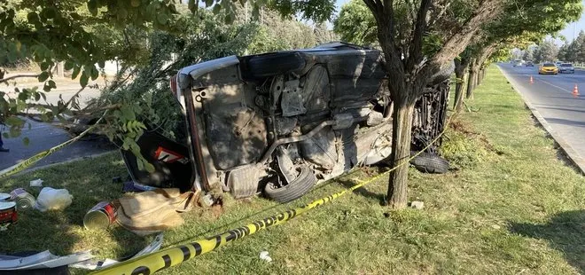 Kahramanmaraş’ta otomobil refüjdeki ağaca çarptı: 1 ölü 2 yaralı