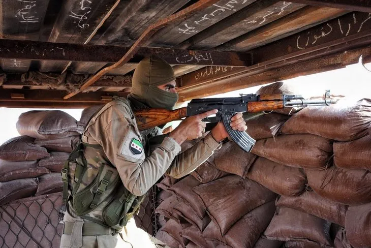 Terör örgütü Suriye’den silinecek! Suriye Milli Ordusu sınır uçlarını temizliyor